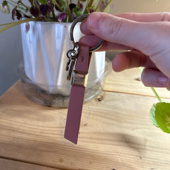 Kate Spade Keychain - Picture 3 of 5